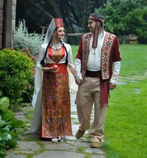 Aggregate more than 110 armenian traditional dress latest - jtcvietnam.edu.vn