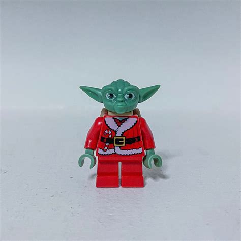 Original Lego Santa Yoda Minifigure, Hobbies & Toys, Toys & Games on ...