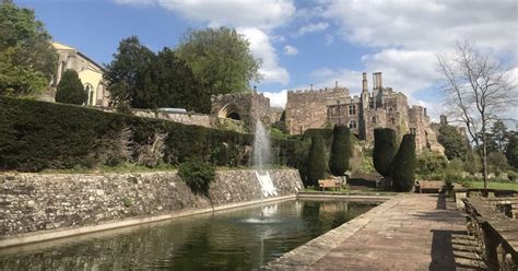 Berkeley Castle & Gardens - Cotswolds