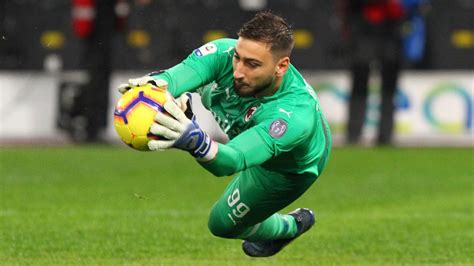 Gianluigi Donnarumma Best Save? The 19-Year-Old Pulls Off A Miracle vs ...