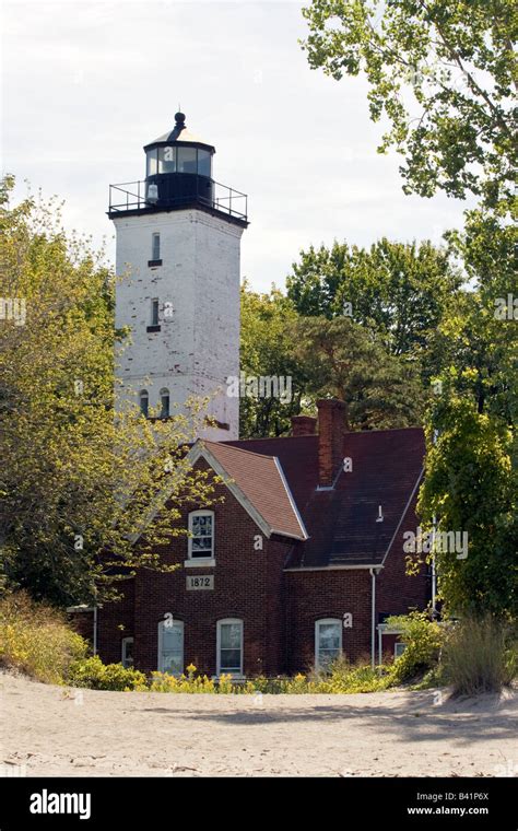 Presque Isle Lighthouse on Beach 9 in Presque Isle State Park, Erie, PA, USA Stock Photo - Alamy