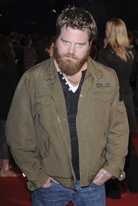 'Jackass' star Ryan Dunn, passenger die in crash