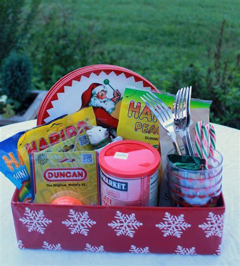 Easy Holiday Gift Basket Ideas – Simply Southern Mom