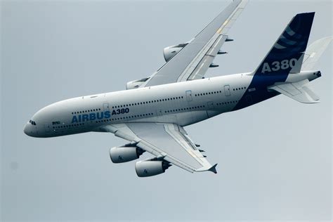 File:Airbus A380 F-WWDD at ILA 2010 23.jpg - Wikimedia Commons