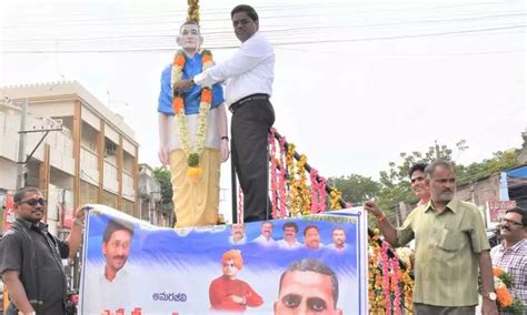 Ongole: Glowing tributes paid to Potti Sriramulu