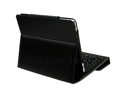 iPad 2 Leather Case with Bluetooth Keyboard | Gadgetsin