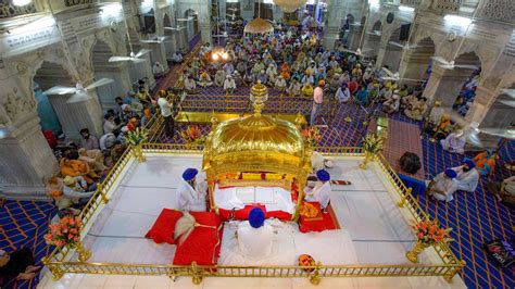 Holy Ground: Sikhs and the Golden Temple - IMB