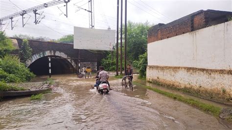 Katni Weather News: River Drains In Spate Due To Few Hours Of Rain ...