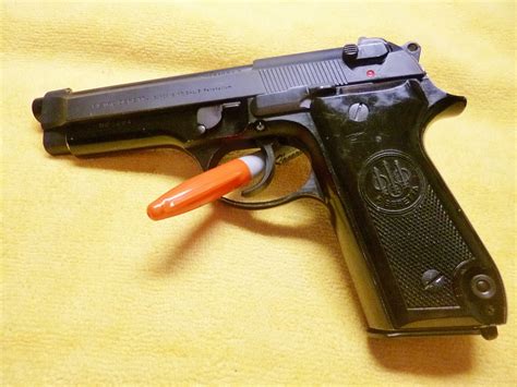 Classic Firearms Beretta 92S Italian police surplus review