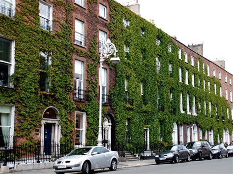 Dublin Ireland – An Independent Guide to Dublin by Geoff and Friends