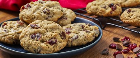 Quaker - Chocolate Cranberry Oat Cookies | Tasty Rewards