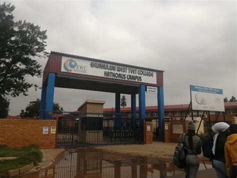 Ekurhuleni student stabbed to death in broad daylight outside campus | News24