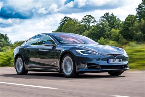 Tesla Model S 2020 review | Carbuyer