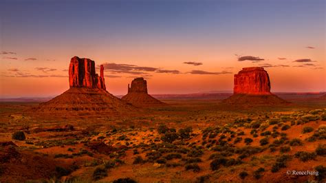 Sunset at Monument Valley | Monument valley: a red-sand dese… | Flickr