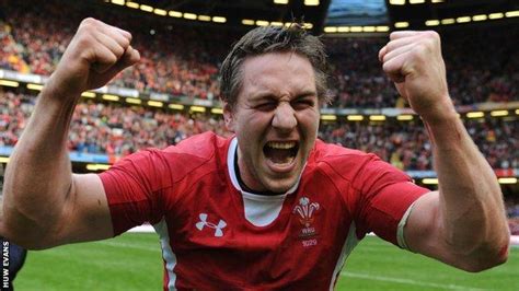 Ryan Jones retires: Reaction to ex-Wales captain's announcement - BBC Sport