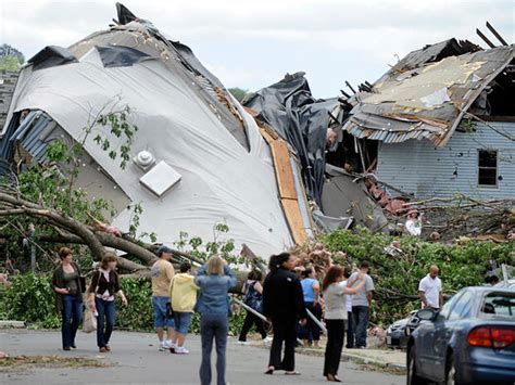 Massachusetts tornado - Photo 1 - Pictures - CBS News