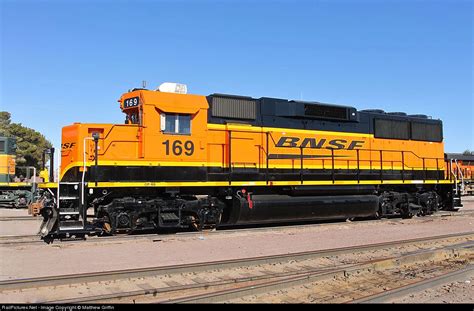 BNSF 169 BNSF Railway EMD GP60 at Barstow, California by Matthew Griffin | Bnsf railway, Train ...