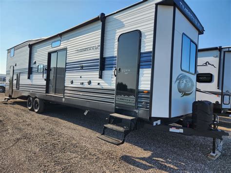 NEW 2023 FOREST RIVER CHEROKEE TIMBERWOLF 39CA DESTINATION TRAILER ...