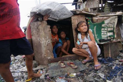 The Philippines' throwaway street children - WORLD CATHOLIC NEWS