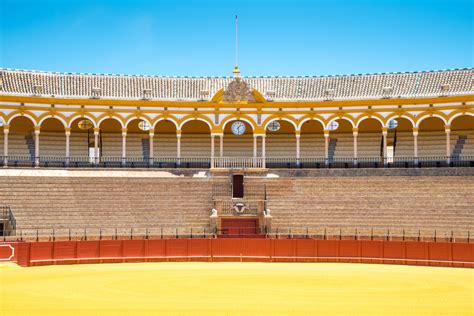 Die 5 schönsten Stierkampfarenen Andalusiens