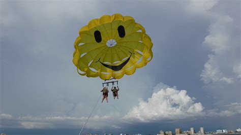 Parasailing in Clearwater Beach Florida 2018 - YouTube