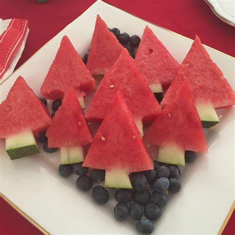 These watermelon Christmas trees such a hit with the kids | Holiday treats, Watermelon, Food