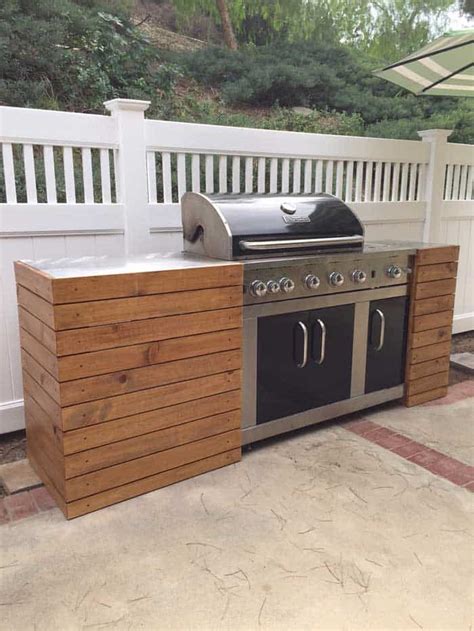 17 Best DIY BBQ Island Ideas (Cinder Blocks, Wood, Cement & More ...