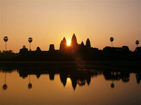 Sunrise and Sunset at Angkor Wat in Cambodia 2024 - Rove.me