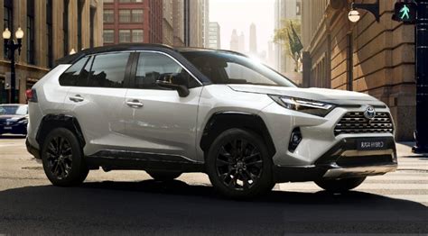 2024 Toyota RAV4 Hybrid XLE: Reviews, Specs & Price | Cars Frenzy