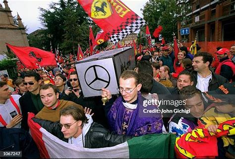 333 Ferrari Tifosi Photos & High Res Pictures - Getty Images