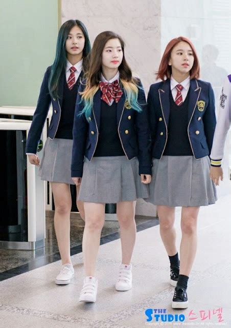 School I.D Photos of Twice's 'Hanlim Squad' Revealed | Daily K Pop News