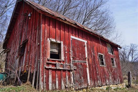 Old red shed Photograph by Sue Kennedy | Fine Art America