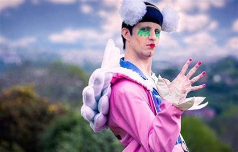 Cosplay de Bon Clay presenta al okama favorito de One Piece anime - Senpai