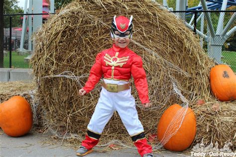 .@TeddyOutReady: Red Power Ranger Costume for Halloween 🎃