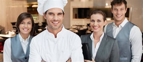 Five Reasons to Invest in Good Quality Restaurant Uniform - AHMovers