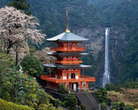 The Nachi Temple & Waterfalls In Japan | Funotic.com