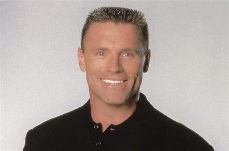 Speaker: Howie Long, Hall of Fame NFL Lineman | LAI