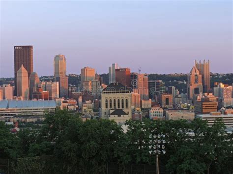 Pittsburgh Skyline at Sunset Editorial Stock Image - Image of interstate, colors: 42724539