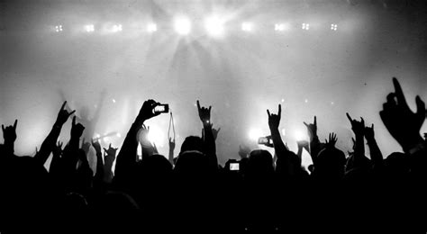 Concert Crowd Wallpapers - Top Free Concert Crowd Backgrounds ...