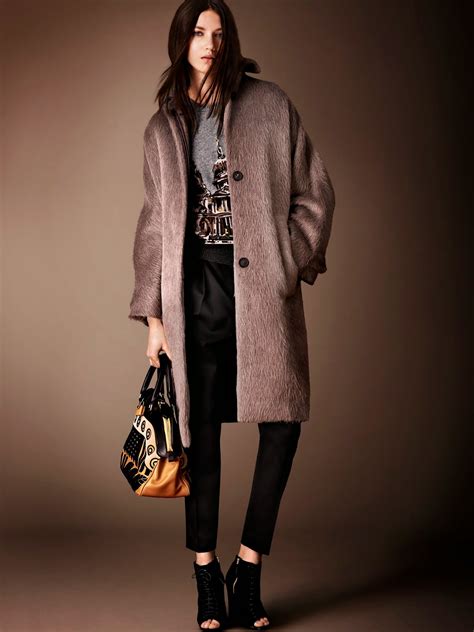 BE FASHIONABLY: Back to school with Burberry Prorsum...