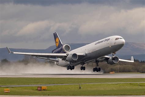 Lufthansa Cargo readies for COVID vaccine distribution in US & EU - AeroTime