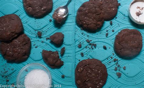 Nutella-Stuffed Chocolate Chocolate Chip Cookies with Sea Salt | Only Taste Matters