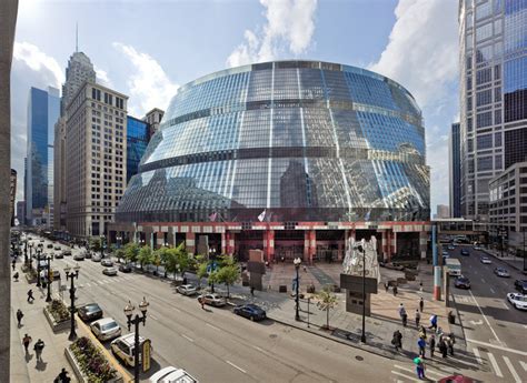 The Thompson Center: A Building Facing Demolition Threat in Chicago | ArchDaily