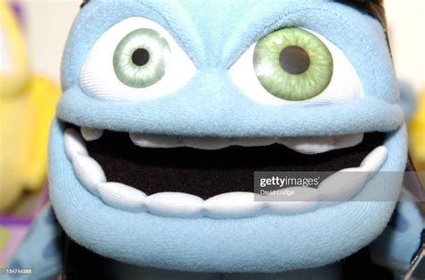 Crazy Frog - Ringtone Plush Character during Dream Toys 2005 - Toy... ニュース写真 - Getty Images