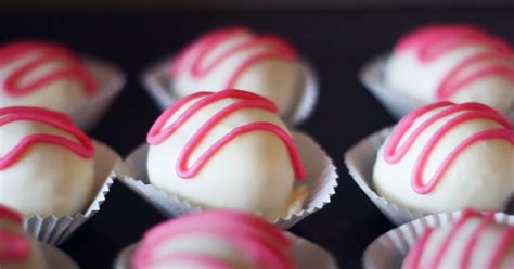 Strawberry Cheesecake Truffles Recipe