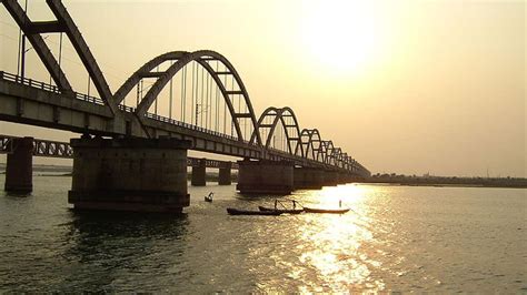 Morbi bridge collapse: 8 famous suspension, cable-stayed and steel ...