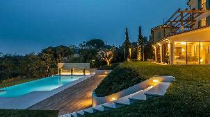 Luxury Villa Olivo with Pool for Large Groups in Le Marche, Italy