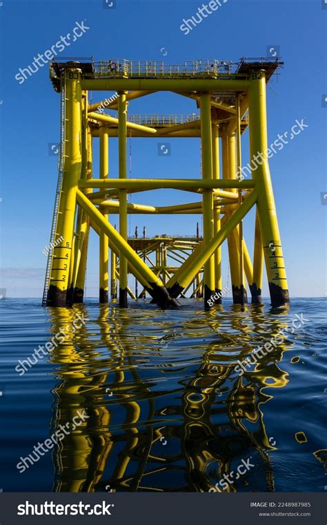 Offshore Jacket Platform Leg Photos, Images & Pictures | Shutterstock