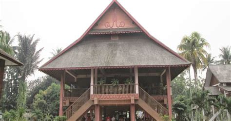 Rumah Walewangko, Rumah Adat Sulawesi Utara - Budaya Indonesia