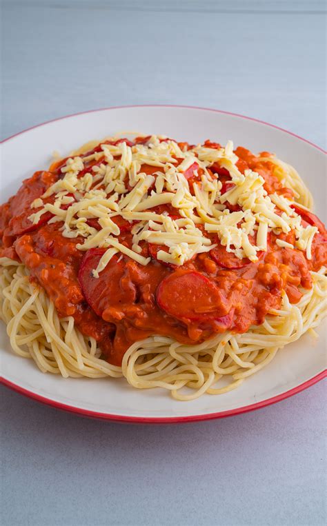 PINOY-STYLE SPAGHETTI - Simpol